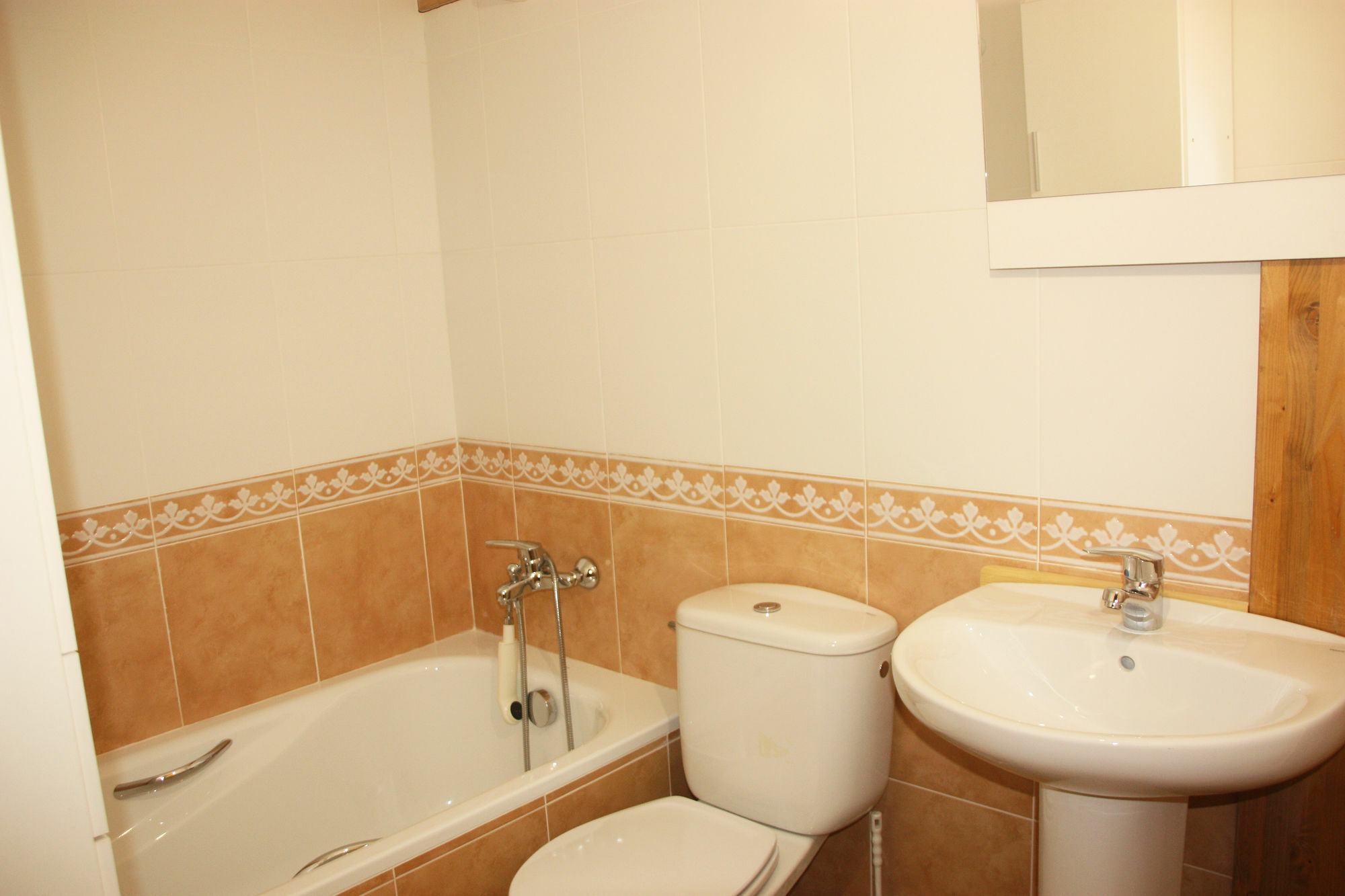 La Pleta 3000 Apartament Incles